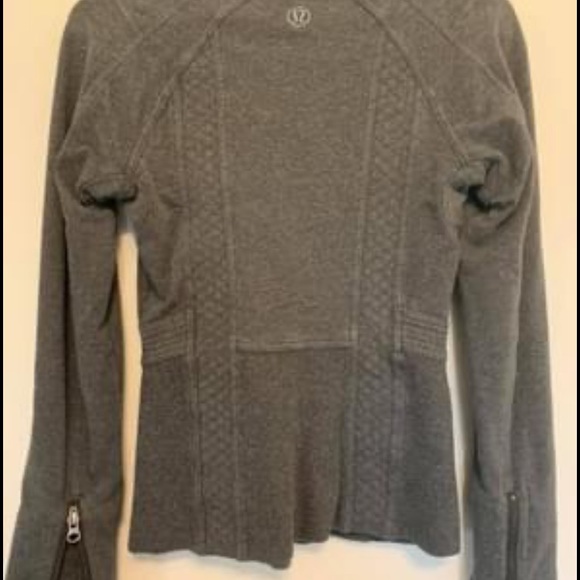 Size 2 zip up sweater - Picture 2 of 4